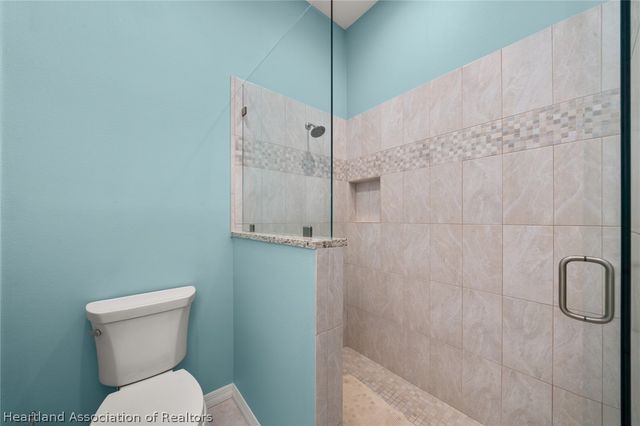 34 Meadowlake Circle S, Lake Placid, FL 33852