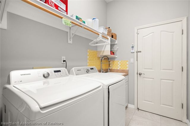 34 Meadowlake Circle S, Lake Placid, FL 33852