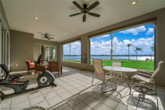 34 Meadowlake Circle S, Lake Placid, FL 33852