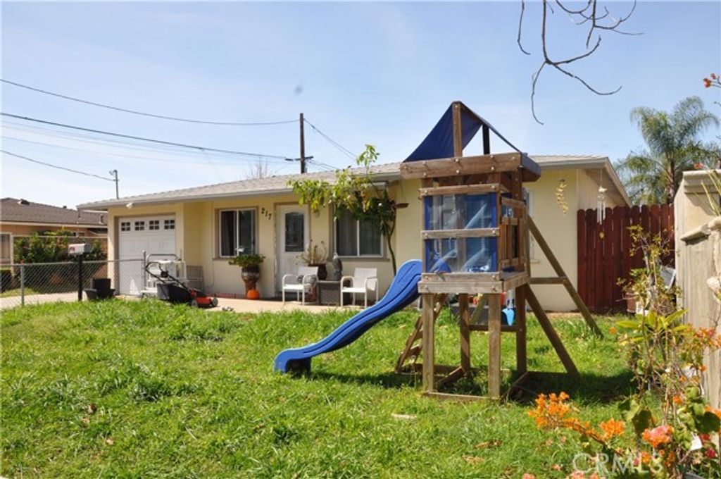 217 S Vernon, Azusa, CA 91702