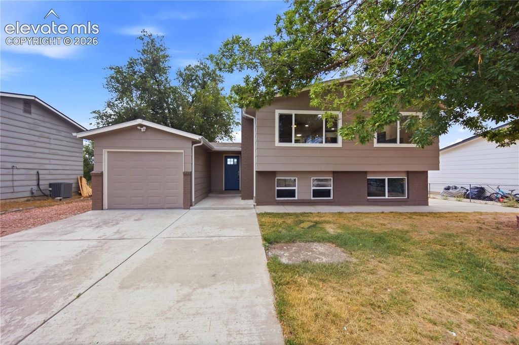 490 Calle Entrada NA, Fountain, CO 80817 — photo 2