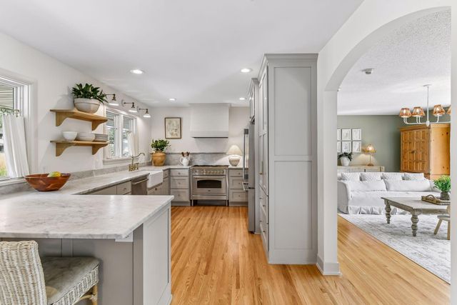 15803 Holdridge Road E, Wayzata, MN 55391