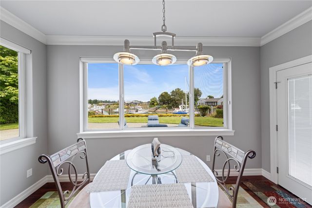 880 Shoshone Drive, La Conner, WA 98257