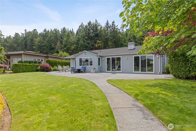 880 Shoshone Drive, La Conner, WA 98257