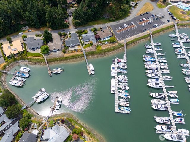 880 Shoshone Drive, La Conner, WA 98257