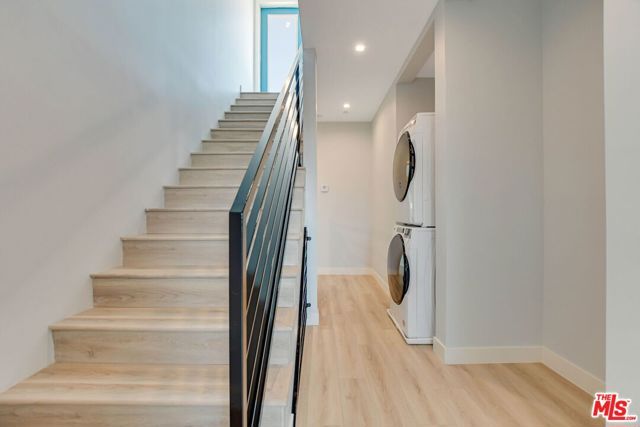 4547 Saturn Street, Los Angeles, CA 90019