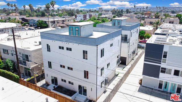 4547 Saturn Street, Los Angeles, CA 90019