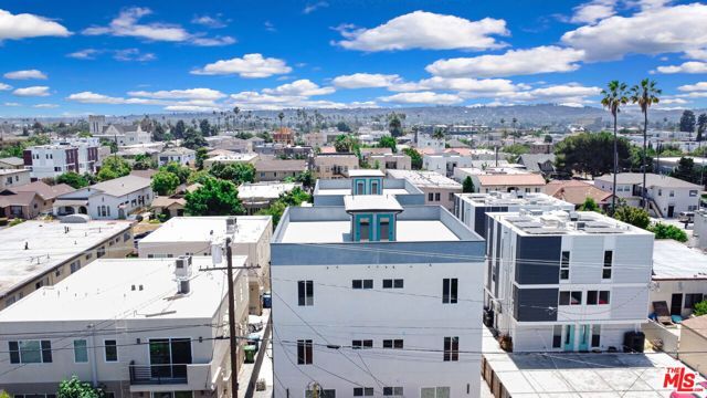 4547 Saturn Street, Los Angeles, CA 90019