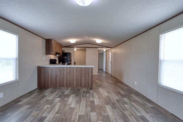 11933 County Road 2170, Barry, TX 75102