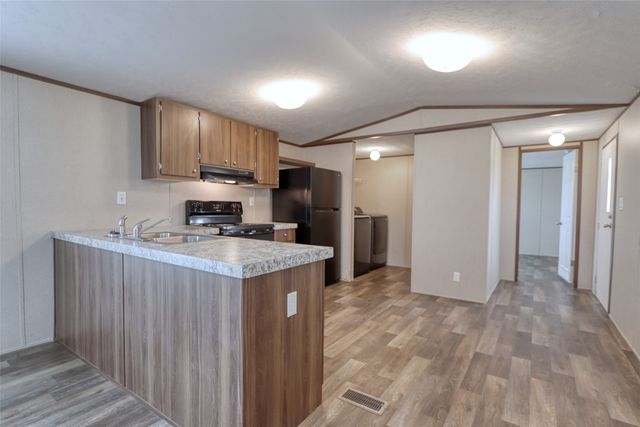 11933 County Road 2170, Barry, TX 75102