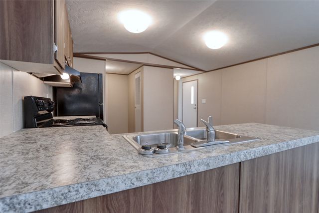 11933 County Road 2170, Barry, TX 75102