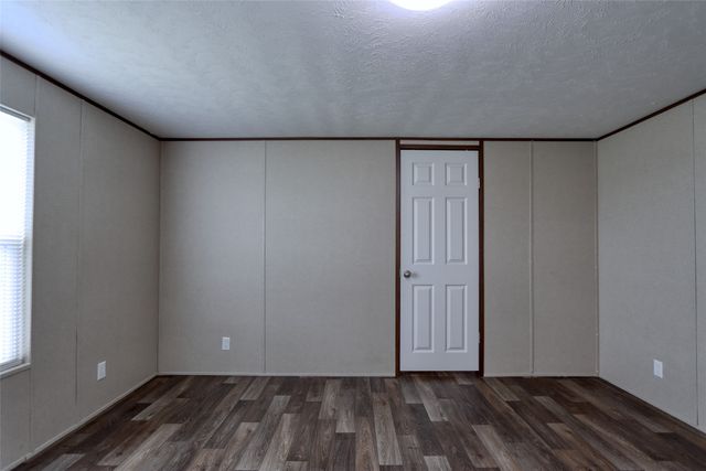 11933 County Road 2170, Barry, TX 75102