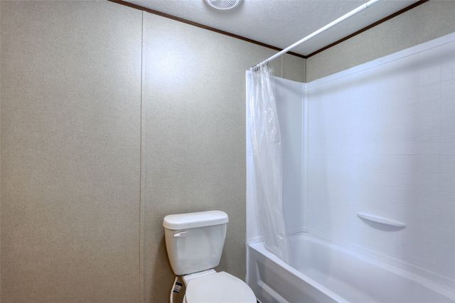 11933 County Road 2170, Barry, TX 75102