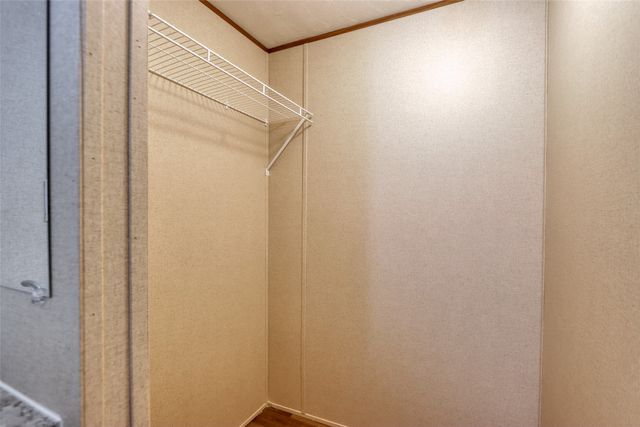 11933 County Road 2170, Barry, TX 75102