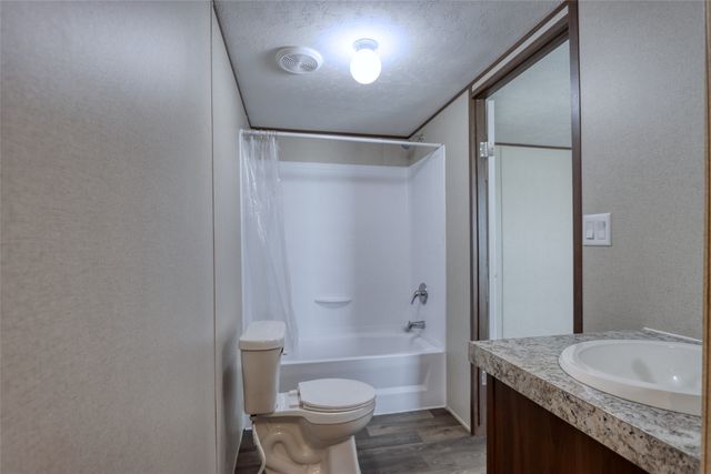 11933 County Road 2170, Barry, TX 75102