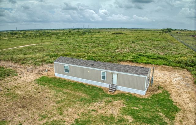11933 County Road 2170, Barry, TX 75102
