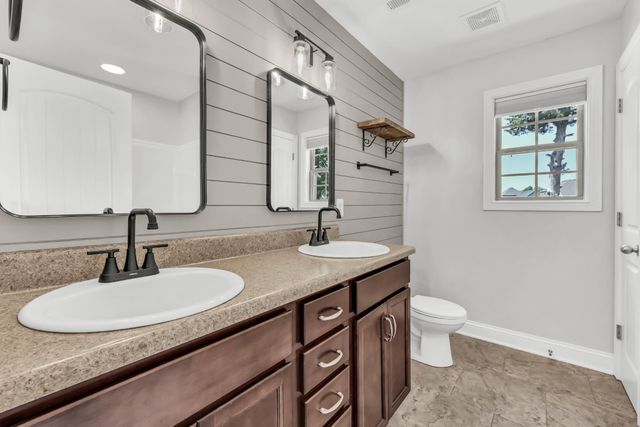 1933 Jackie Lorraine Dr, Clarksville, TN 37042