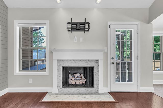 1933 Jackie Lorraine Dr, Clarksville, TN 37042