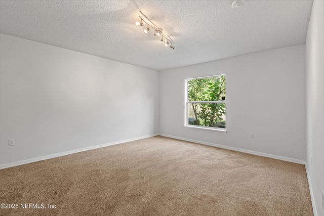 11954 CHERRY CREEK Road, Jacksonville, FL 32218