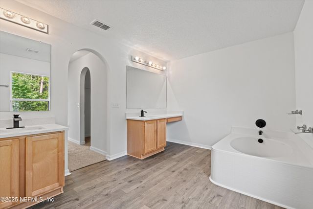 11954 CHERRY CREEK Road, Jacksonville, FL 32218