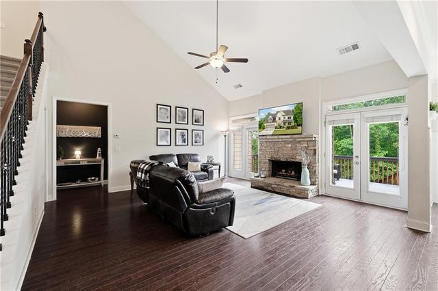 5830 Mulberry Hollow, Flowery Branch, GA 30542