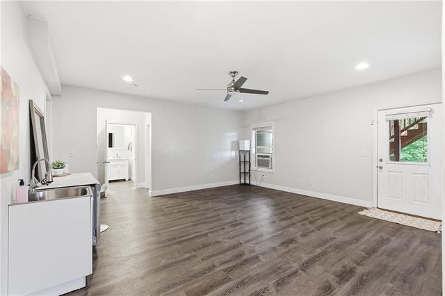 5830 Mulberry Hollow, Flowery Branch, GA 30542