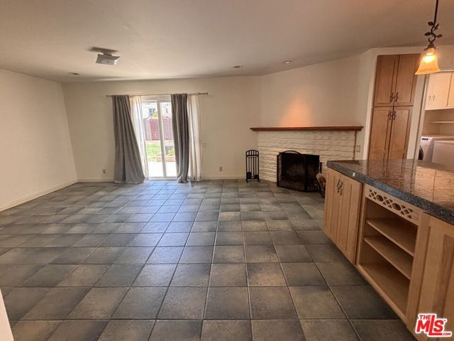 6667 Lederer Avenue, West Hills (los Angeles), CA 91307