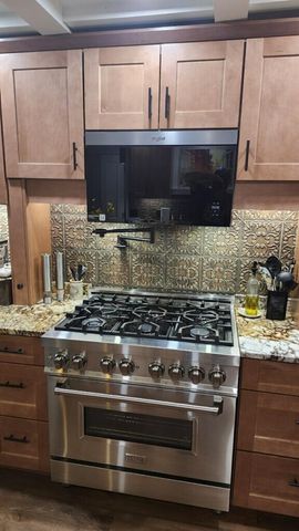 2012 Mooreland Drive, Lawrenceburg, KY 40342