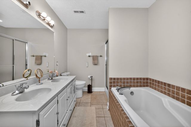 2012 Mooreland Drive, Lawrenceburg, KY 40342