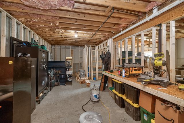 2012 Mooreland Drive, Lawrenceburg, KY 40342