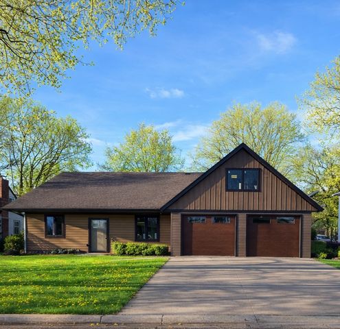527 Miller Ave SW, Hutchinson, MN 55350