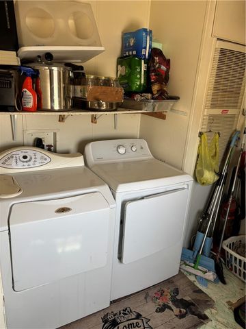 1097 S Concho Road, Golden Valley, AZ 86413