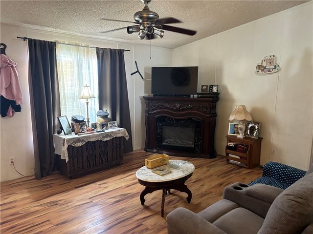 1097 S Concho Road, Golden Valley, AZ 86413