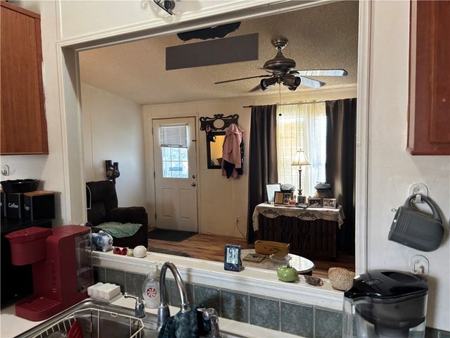 1097 S Concho Road, Golden Valley, AZ 86413