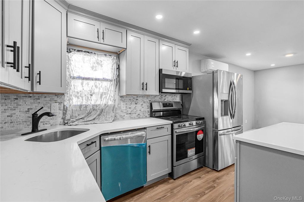 1161 E 88th Street, Brooklyn, NY 11236 — photo 4