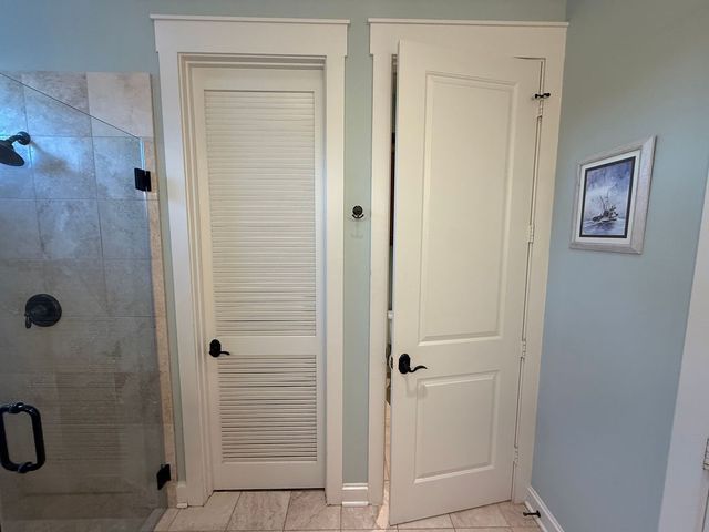 406 Sailhouse Way, Rockport, TX 78382