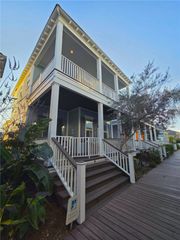 406 Sailhouse Way, Rockport, TX 78382