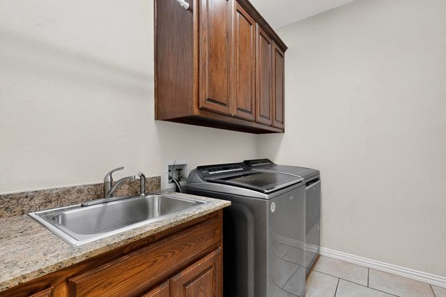 18209 Langford Lane, Talty, TX 75126