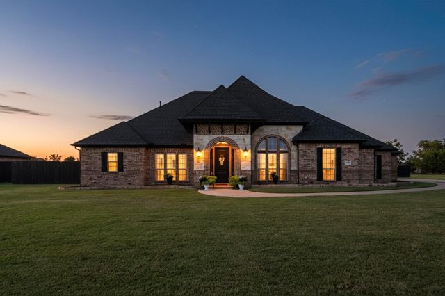 18209 Langford Lane, Talty, TX 75126