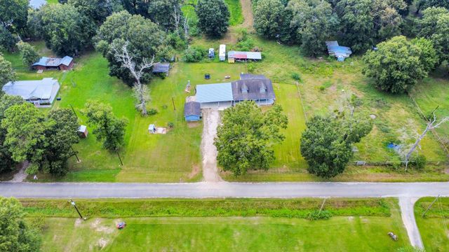 1054 County Road 650, Dayton, TX 77535