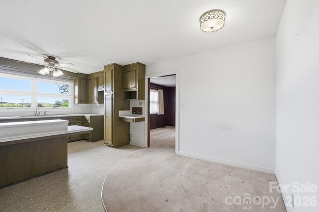 4543 Hickory Boulevard, Granite Falls, NC 28630