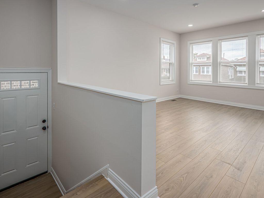 8411 S Throop Street, Chicago, IL 60620 — photo 2
