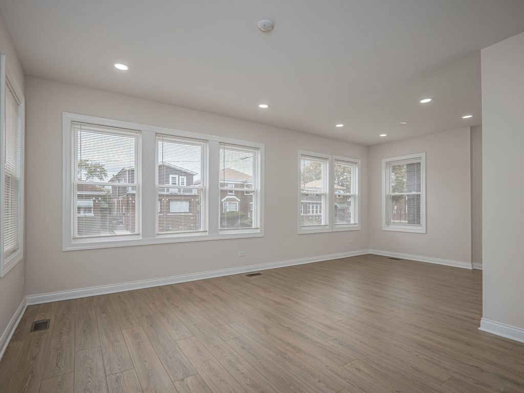 8411 S Throop Street, Chicago, IL 60620 — photo 3