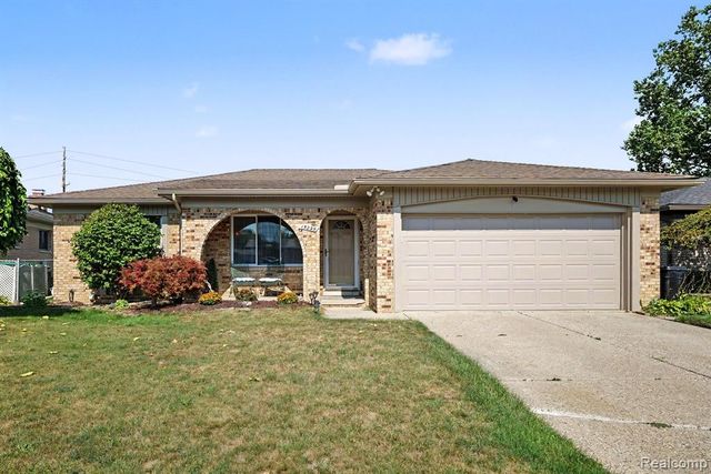 15299 Brandy Lane, Macomb, MI 48044