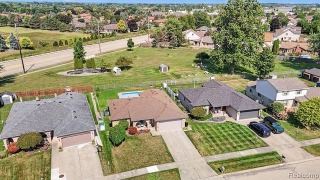 15299 Brandy Lane, Macomb, MI 48044