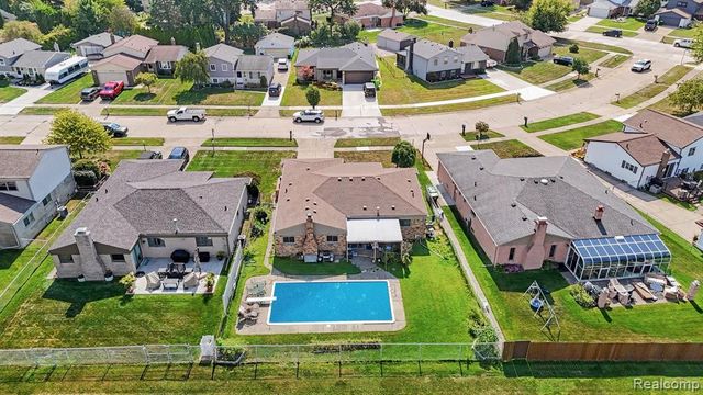 15299 Brandy Lane, Macomb, MI 48044