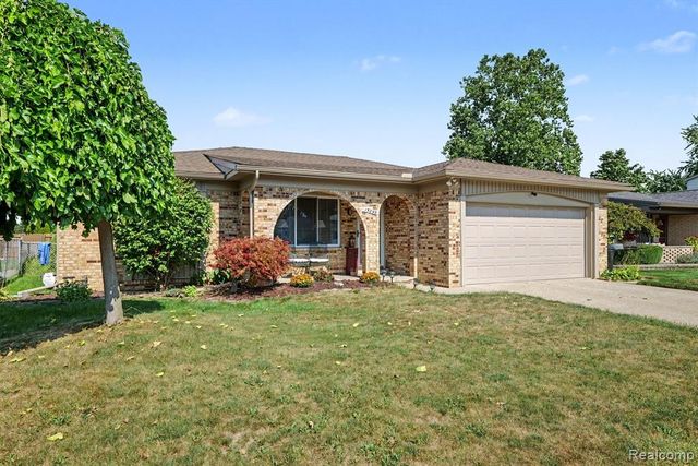 15299 Brandy Lane, Macomb, MI 48044