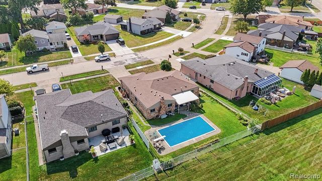 15299 Brandy Lane, Macomb, MI 48044