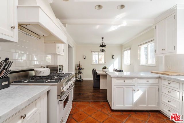 6636 Colgate Avenue, Los Angeles, CA 90048