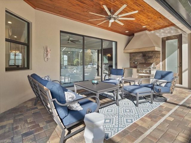 9636 Firenze DR, Naples, FL 34113